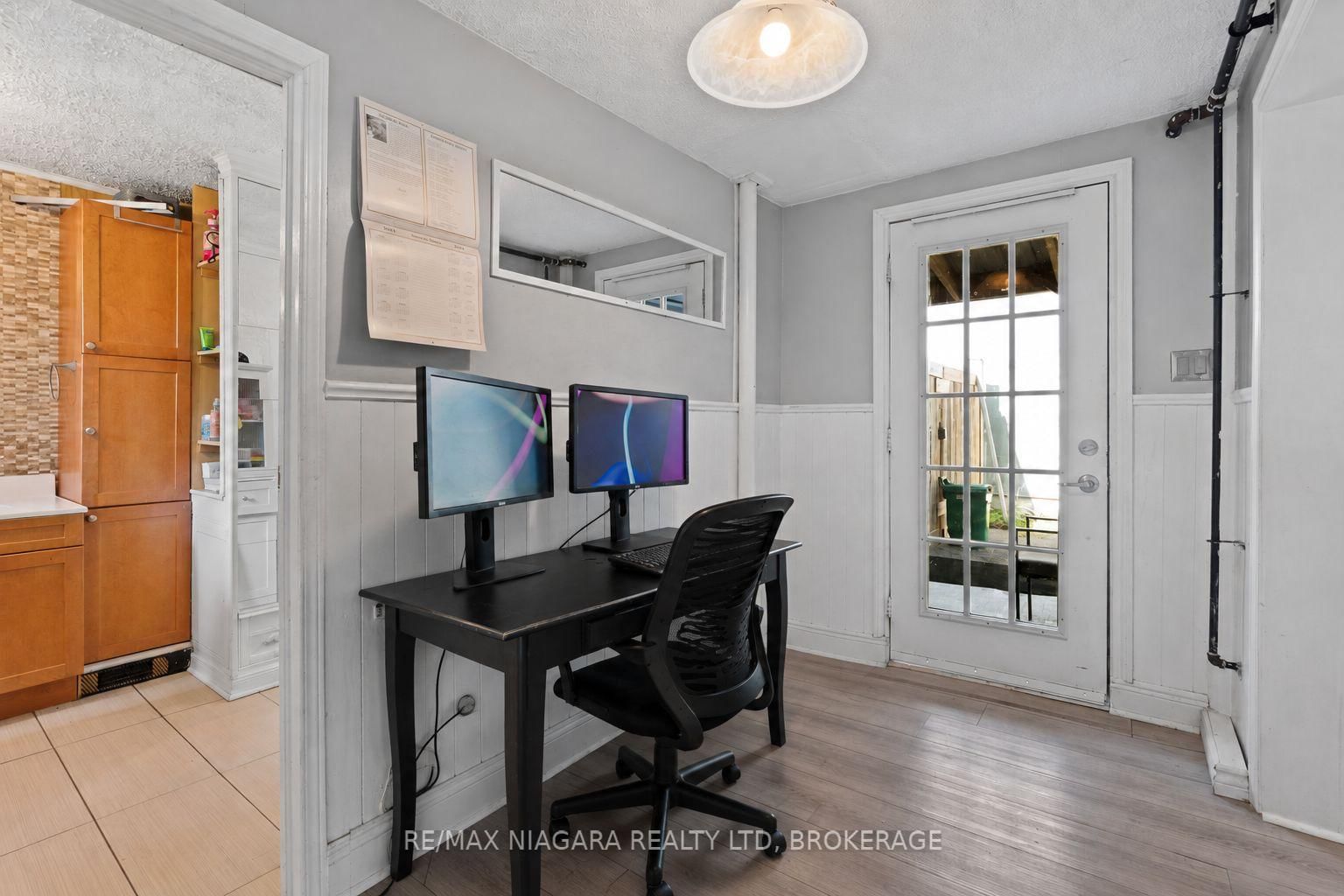 85 MAIN Street W • Port Colborne, ON photo 11
