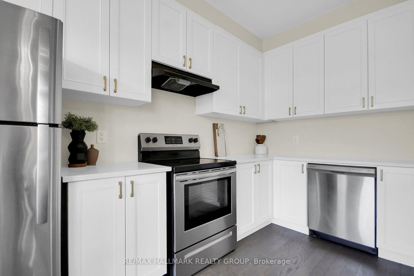 207 Willow Aster Circle • Ottawa, ON photo 18