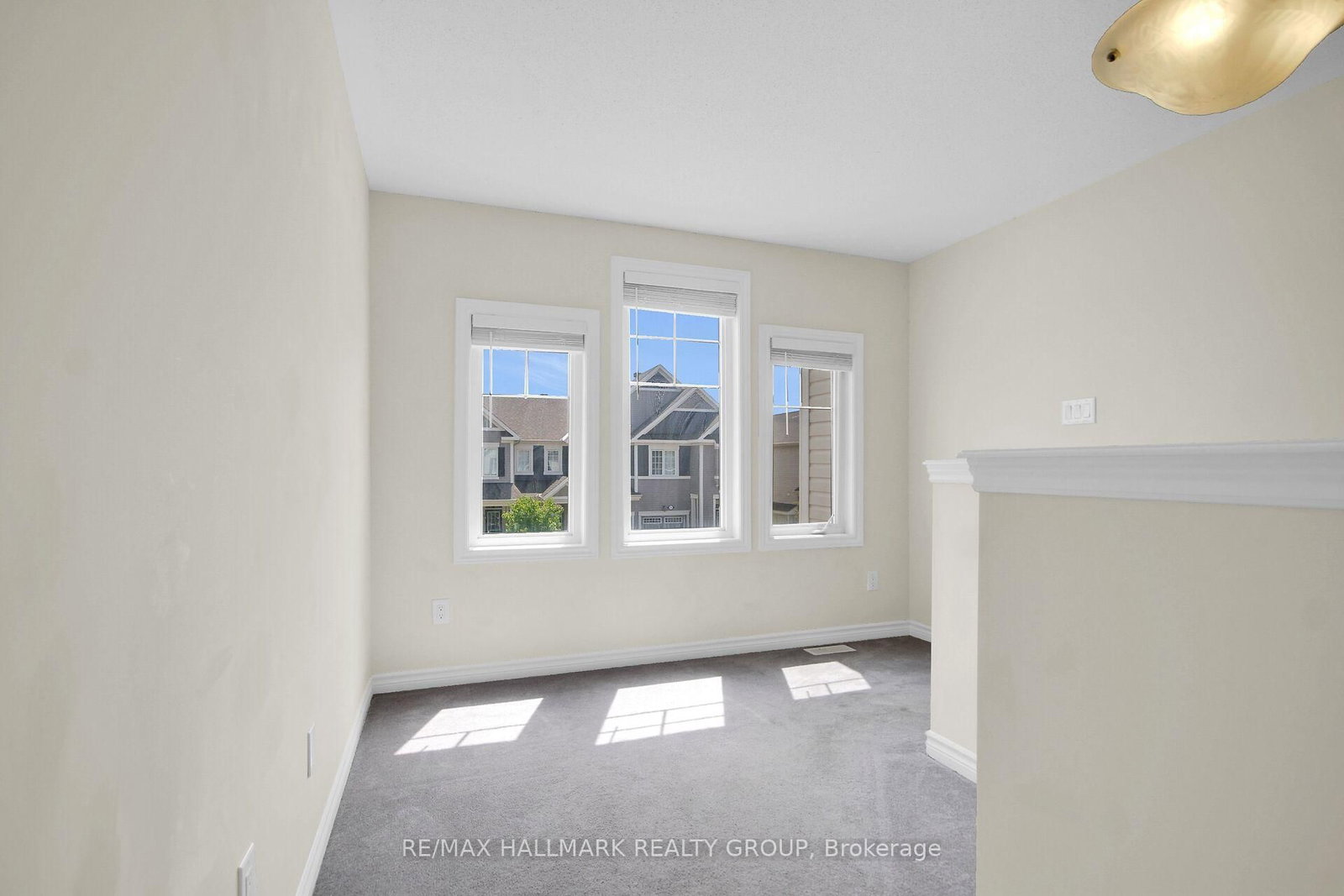 207 Willow Aster Circle • Ottawa, ON photo 25