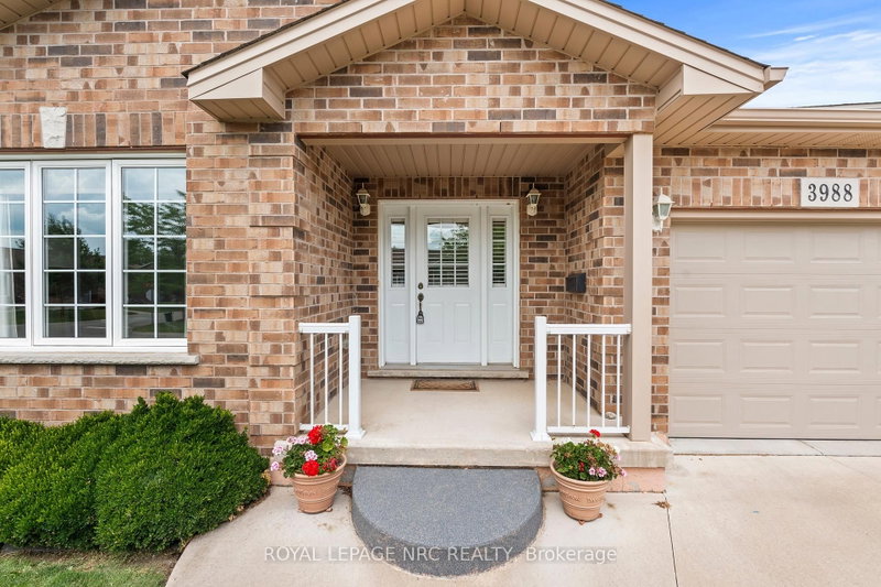 3988 Sunset Lane