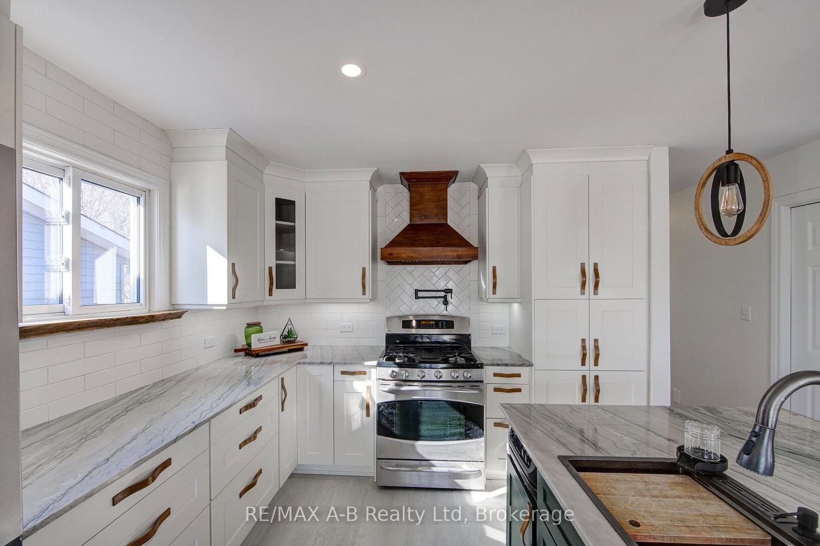29 Dunsford Crescent • St. Marys, ON photo 9