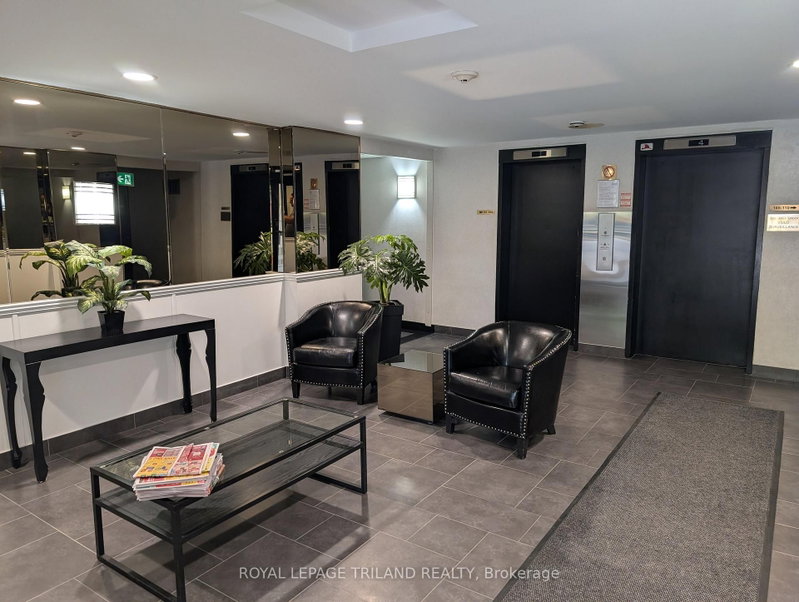 306 - 135 Base Line Road W