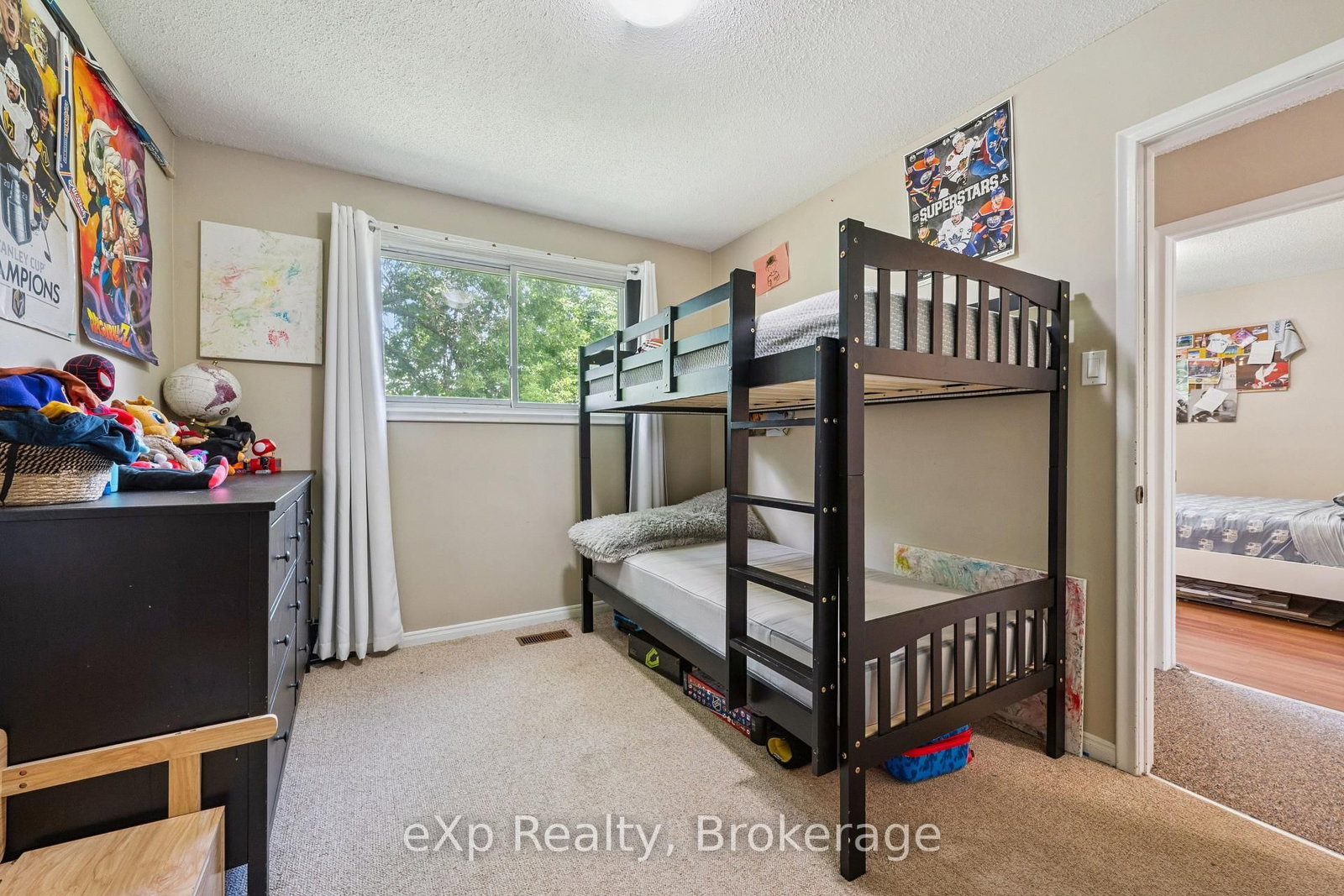 23 Muskoka Drive • Guelph, ON photo 16