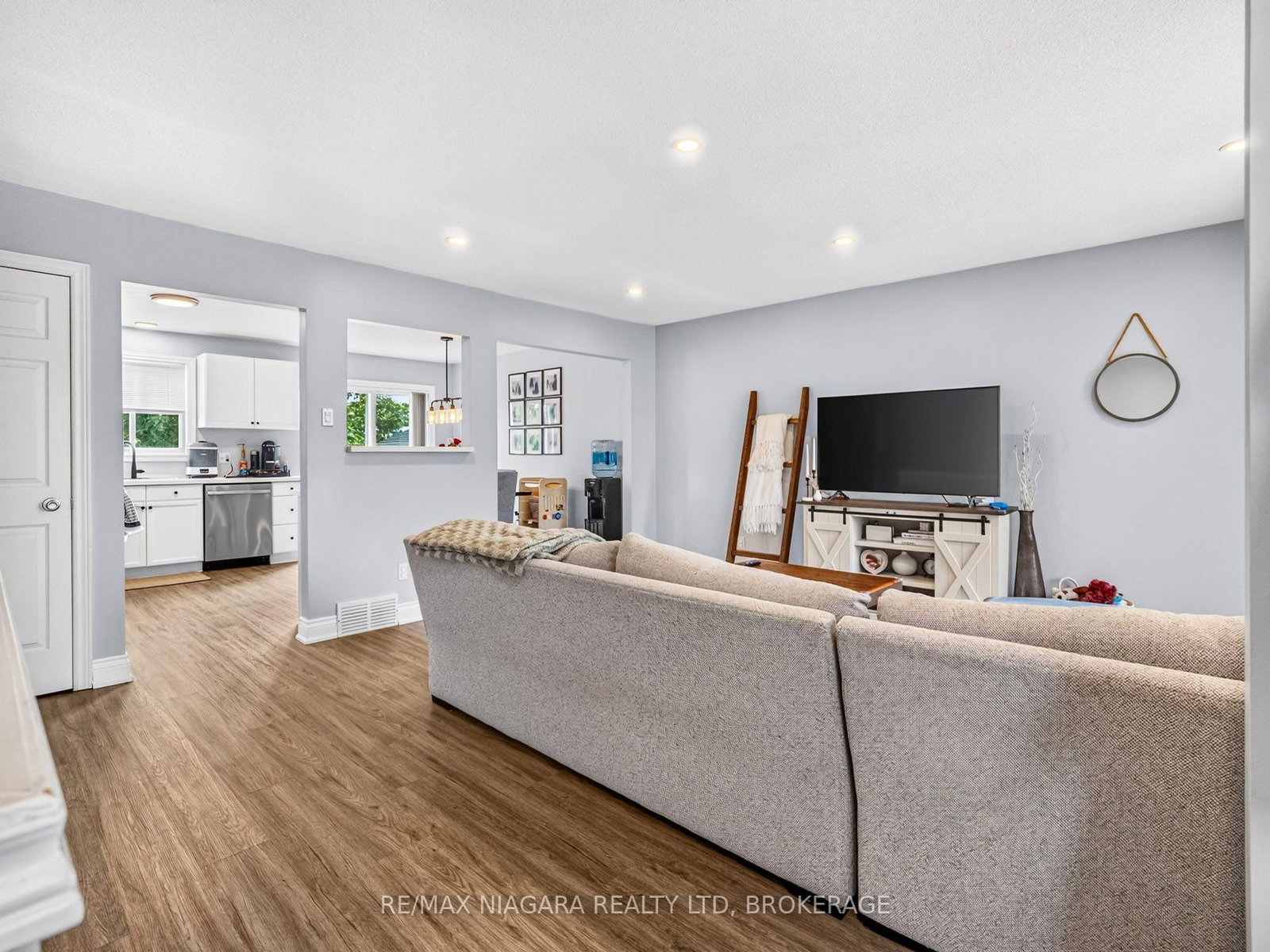 936 Colette Road • Fort Erie, ON photo 5