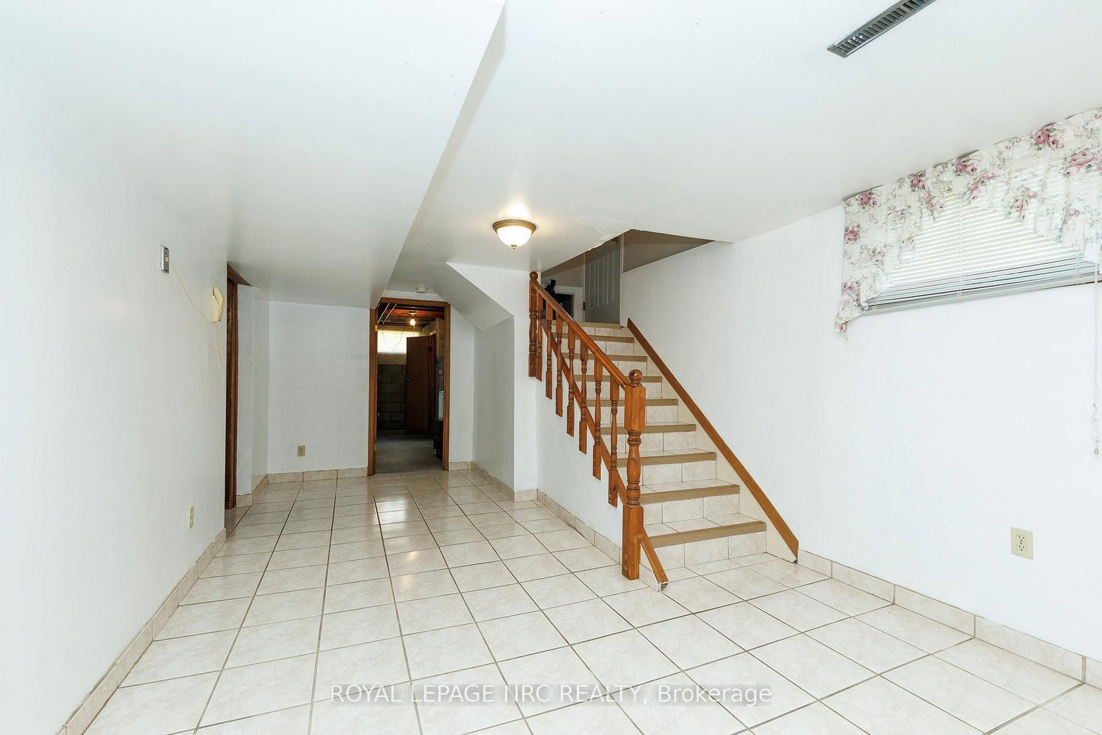 409 Broadway Avenue • Welland, ON photo 18