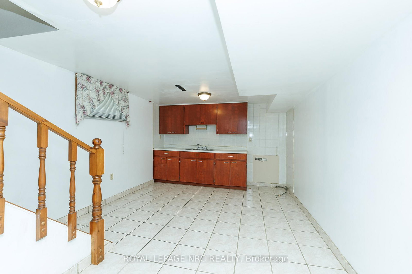 409 Broadway Avenue • Welland, ON photo 19