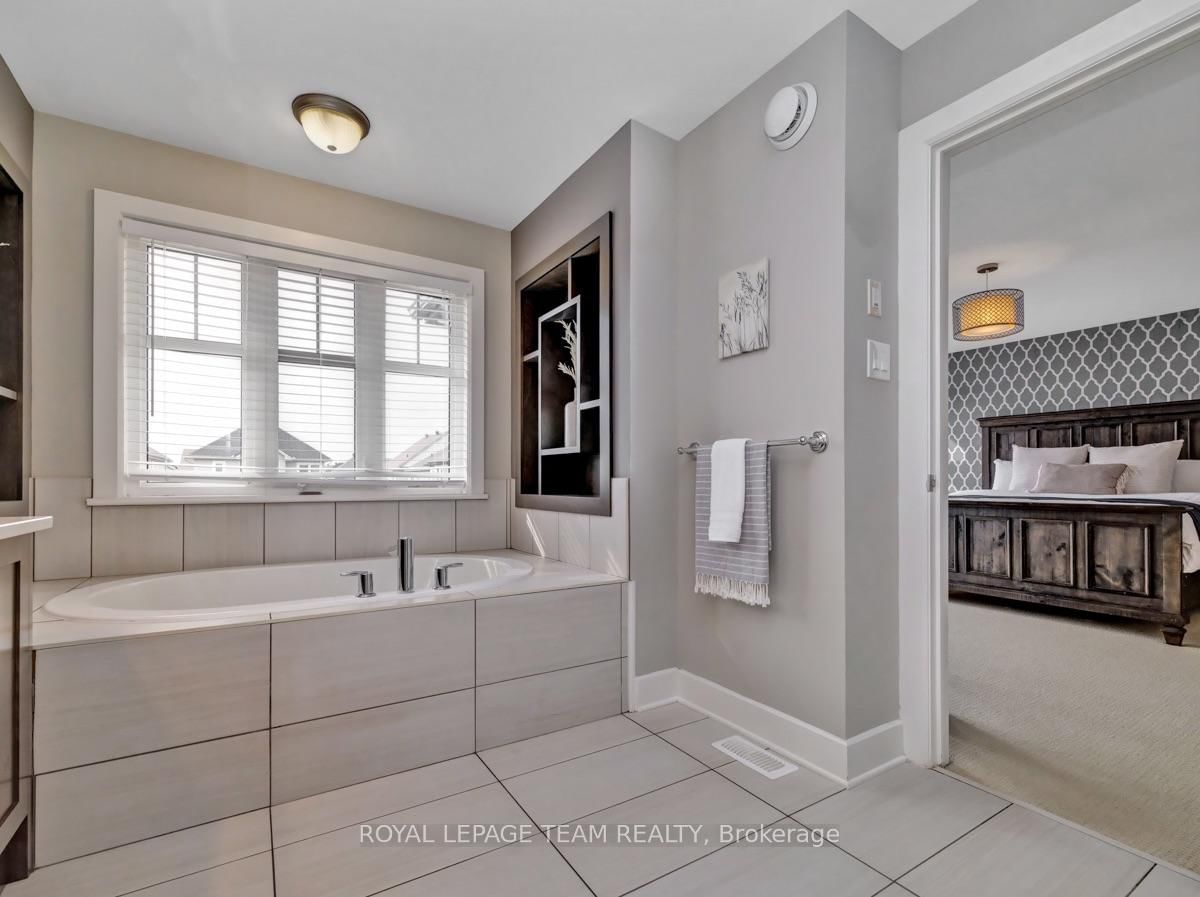 732 Brian Good Avenue • Ottawa, ON photo 36