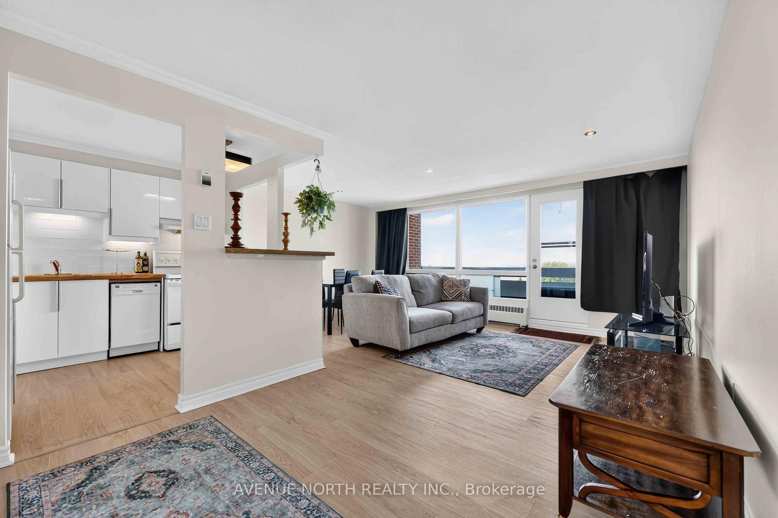 3100 Carling Avenue • #820 • Ottawa, ON photo 7