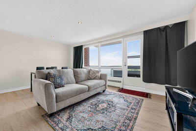 3100 Carling Avenue • #820 • Ottawa, ON photo 9