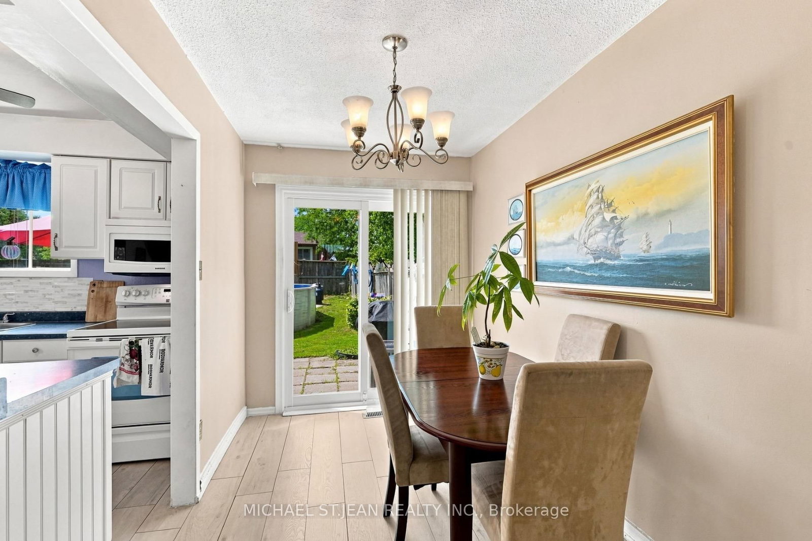31 Belleau Street • Hamilton, ON photo 13