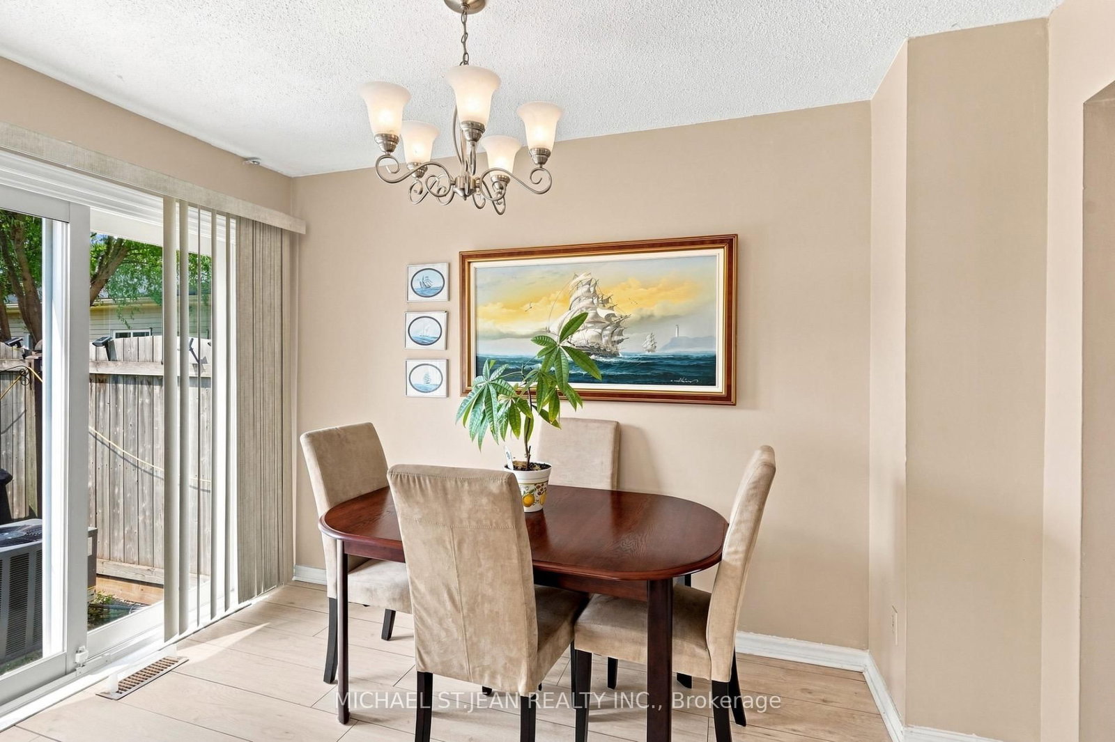 31 Belleau Street • Hamilton, ON photo 14