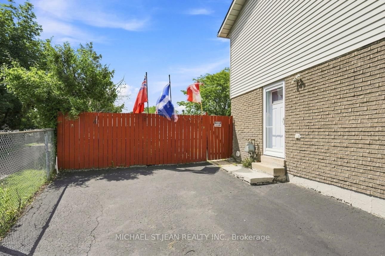 31 Belleau Street • Hamilton, ON photo 41