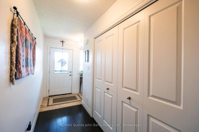 9 McIntosh Crescent • Quinte West, ON photo 5