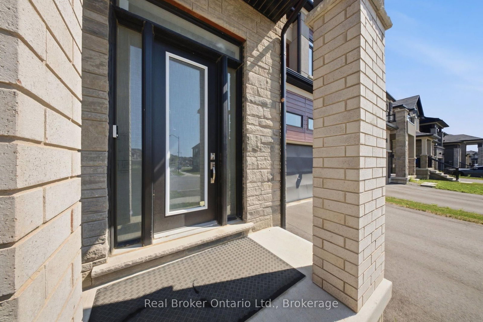 67 Macklin Street, Brantford 4
