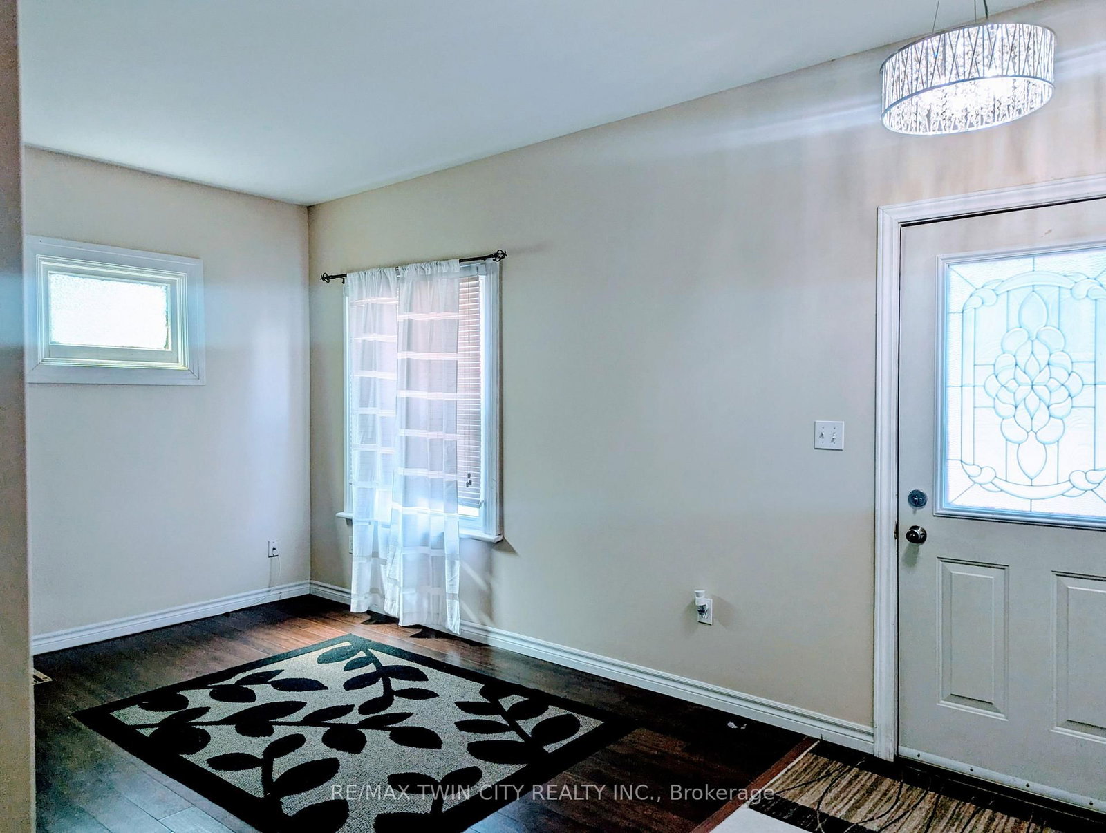 81 Grey Street • Brantford, ON photo 12