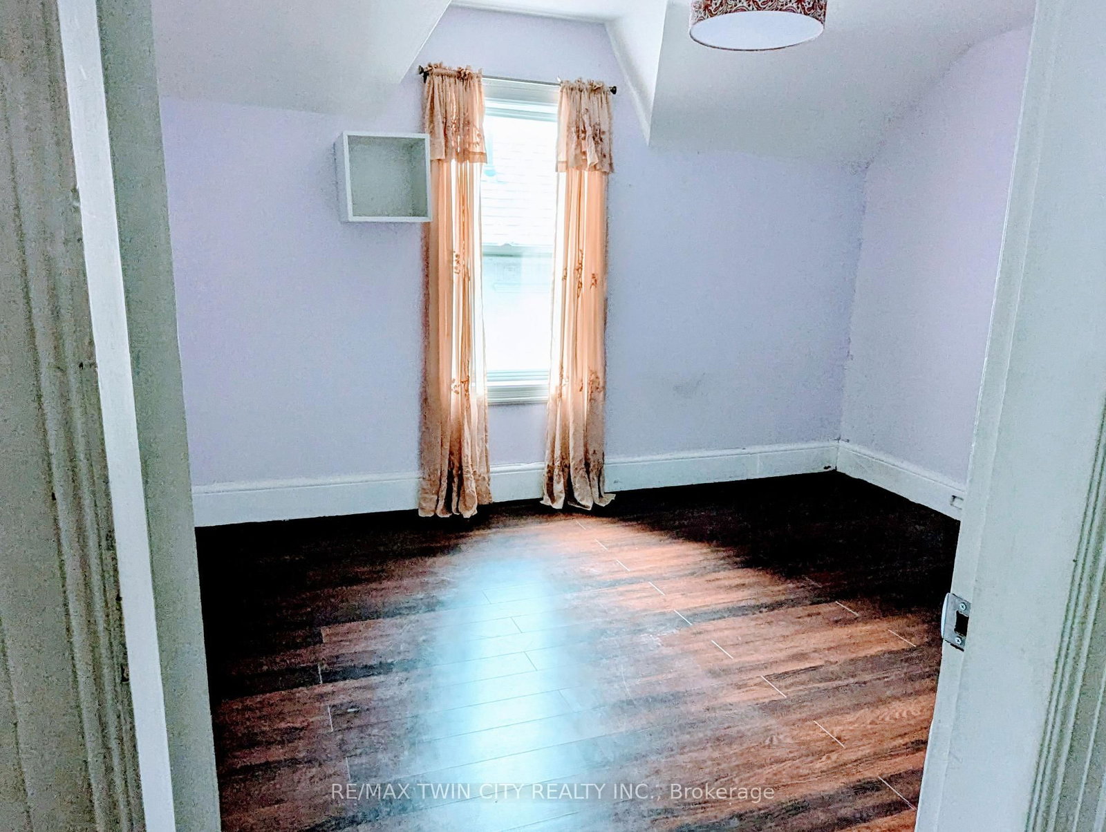81 Grey Street • Brantford, ON photo 20