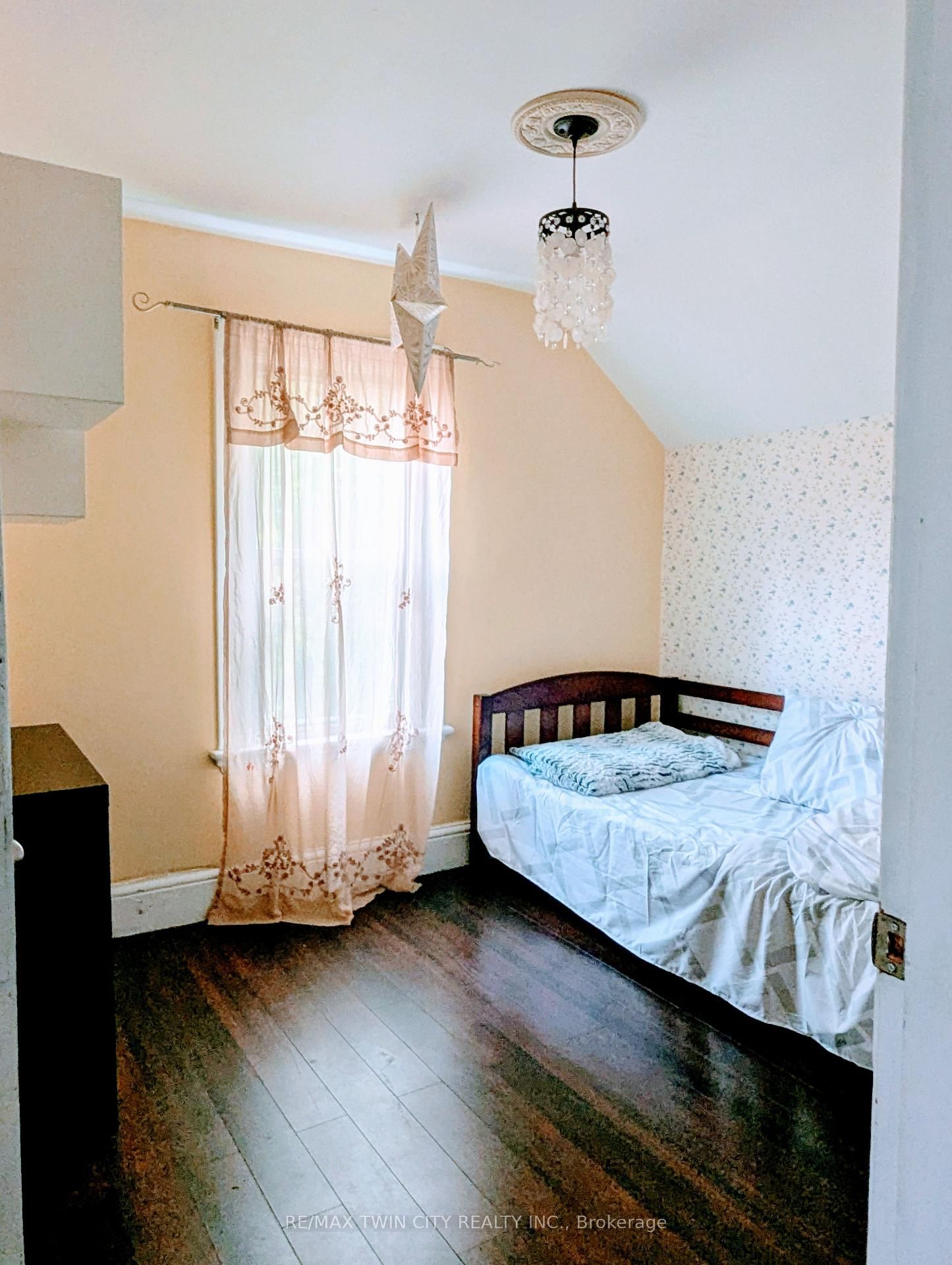 81 Grey Street • Brantford, ON photo 22