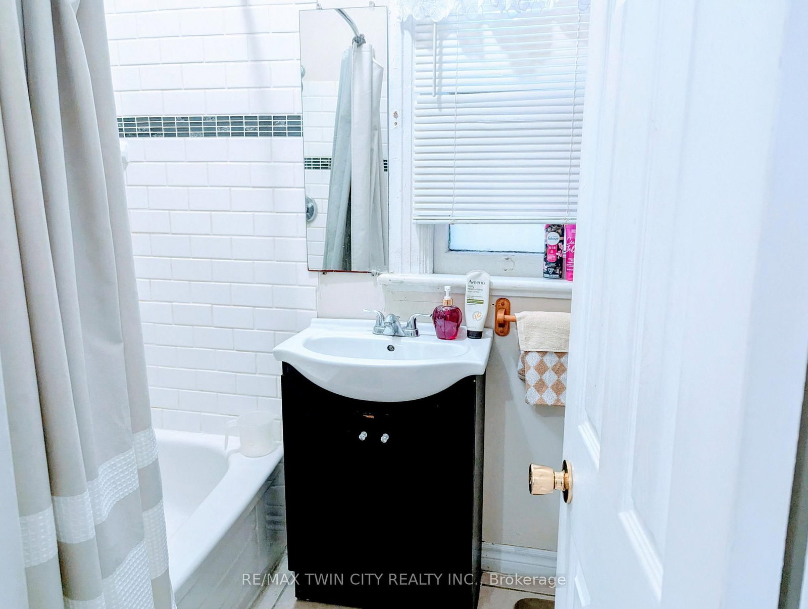 81 Grey Street • Brantford, ON photo 24