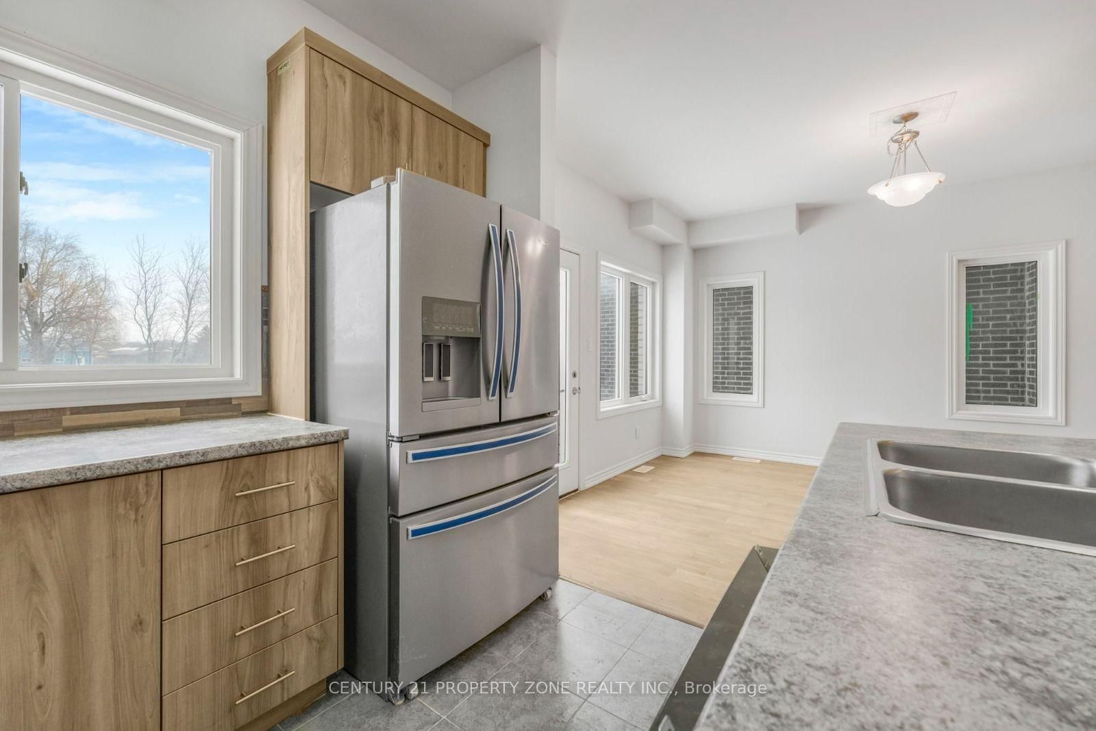 35 Caroline Street • Welland, ON photo 16