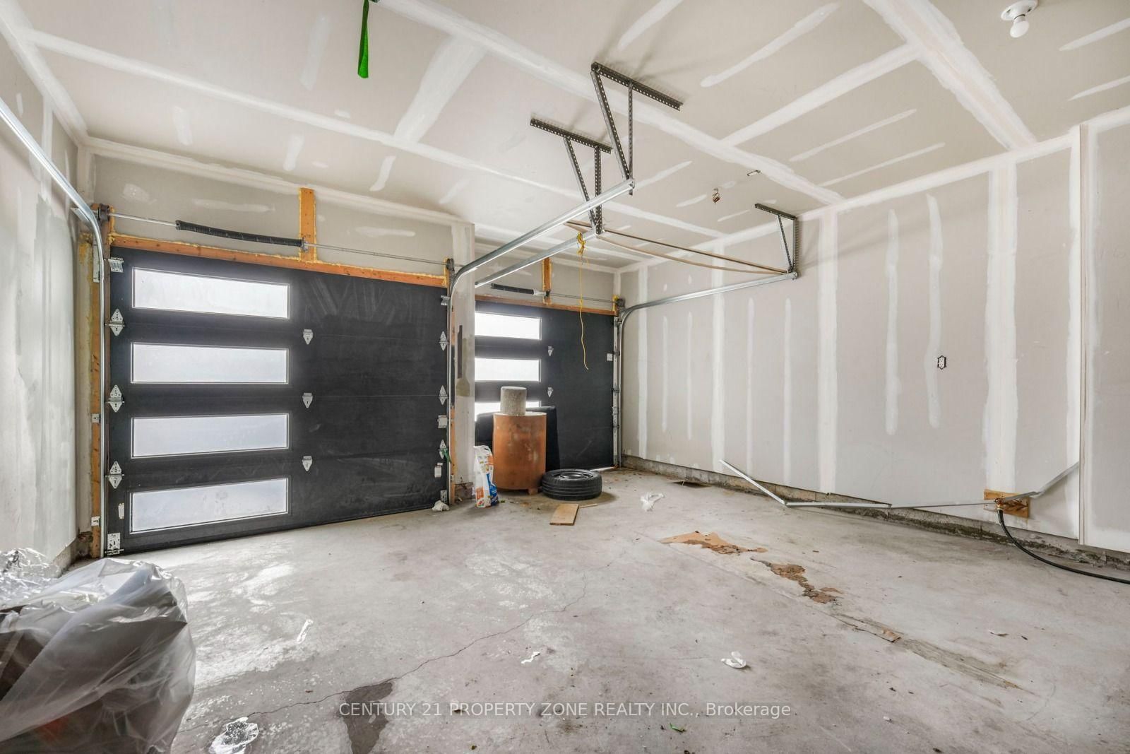 35 Caroline Street • Welland, ON photo 20