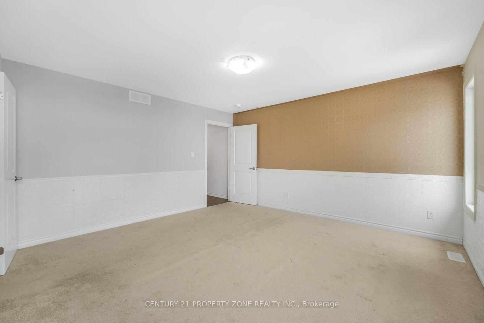 35 Caroline Street • Welland, ON photo 26