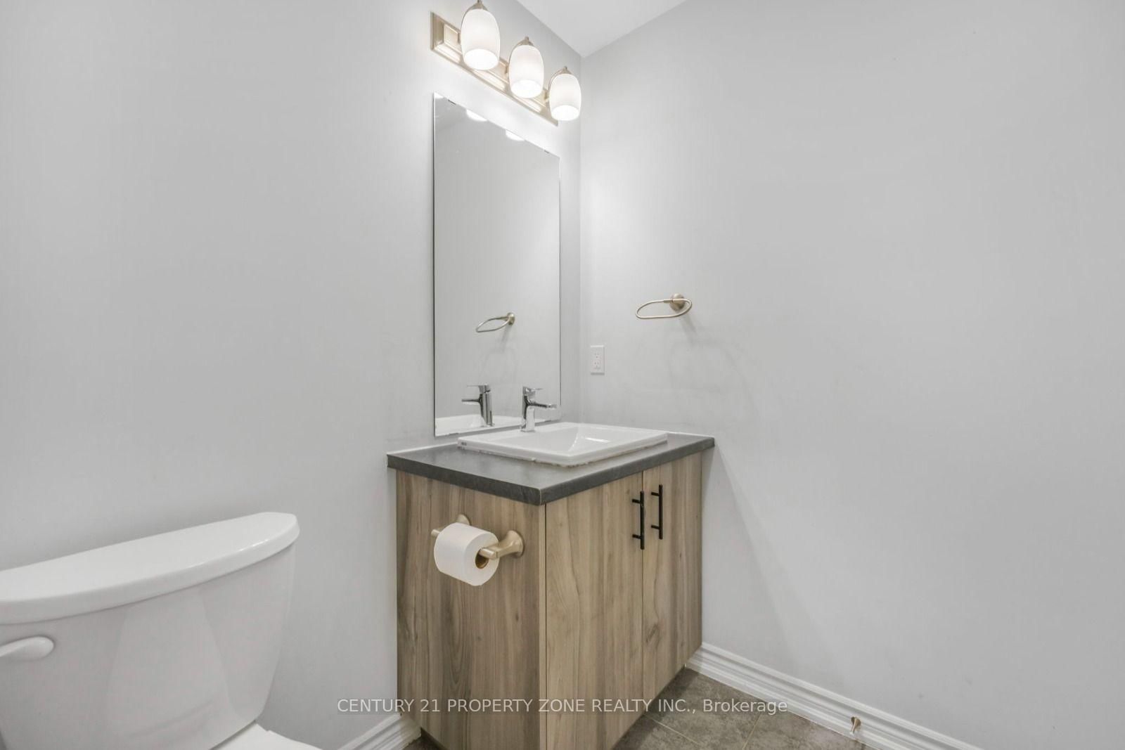 35 Caroline Street • Welland, ON photo 42