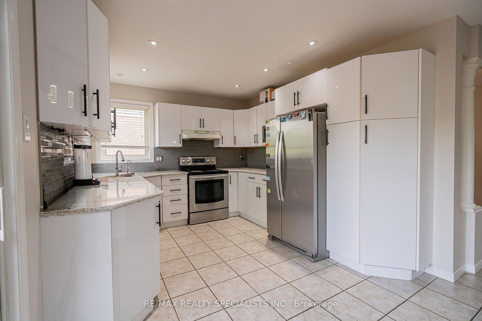 236 SUMMERFIELD Drive • Guelph, ON photo 16
