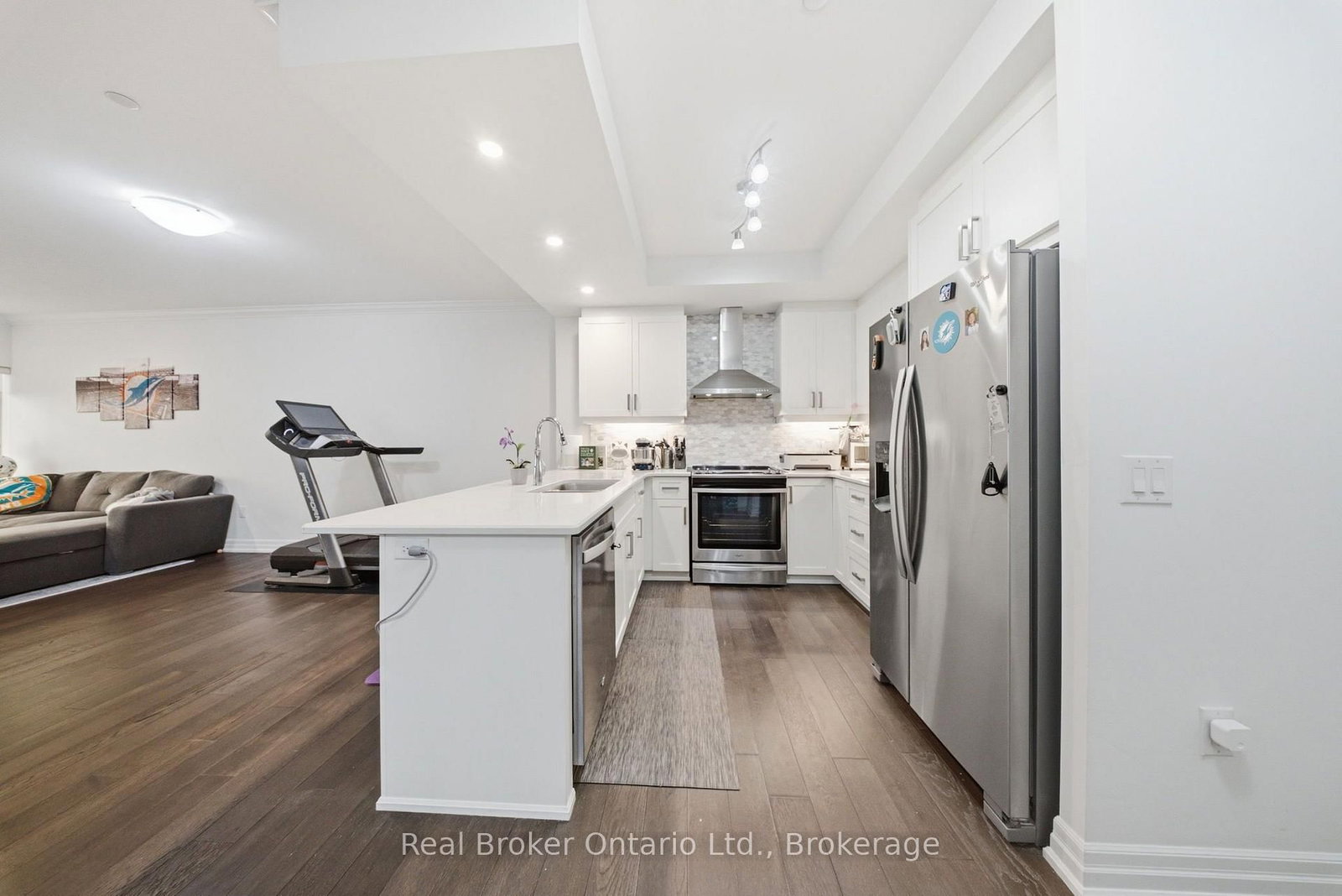 1878 Gordon Street • #705 • Guelph, ON photo 11