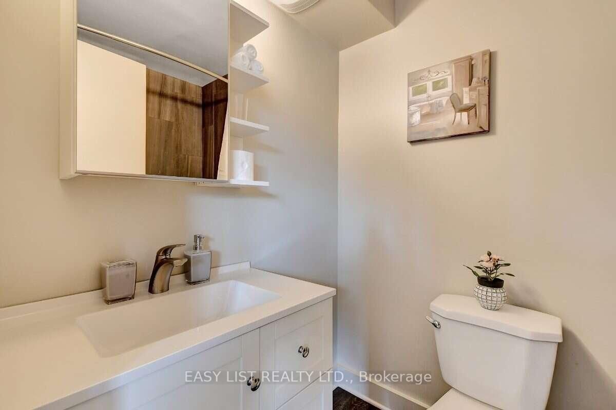205 Marier Avenue • Ottawa, ON photo 15