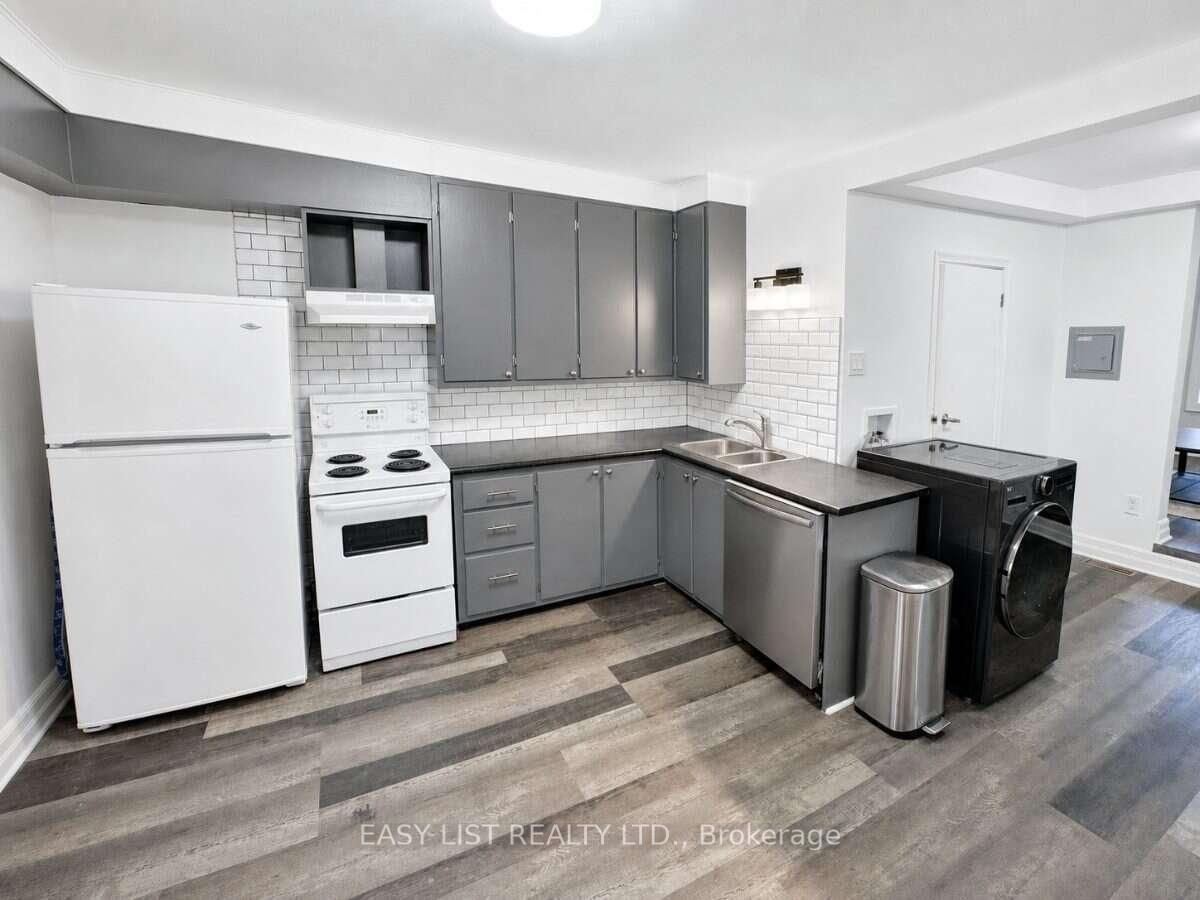 205 Marier Avenue • Ottawa, ON photo 19