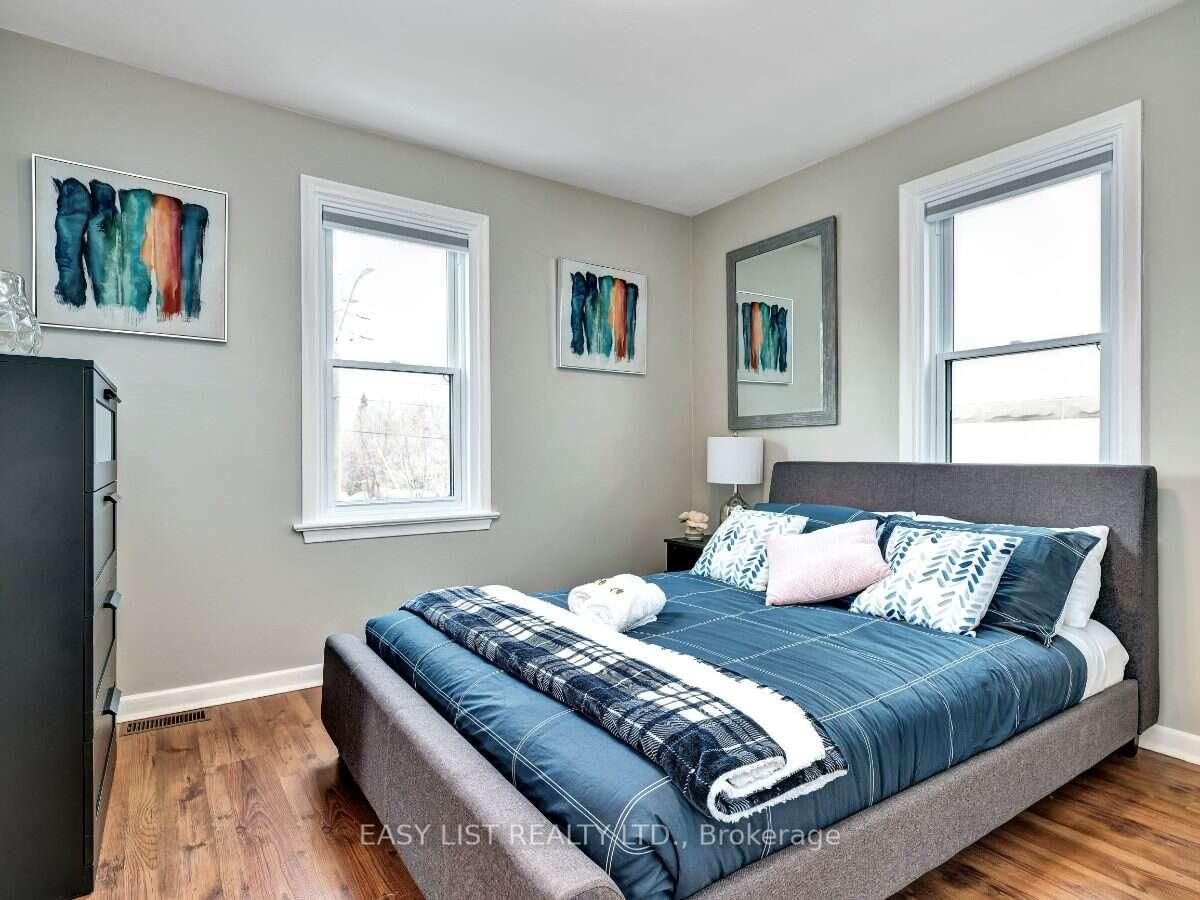 205 Marier Avenue • Ottawa, ON photo 21
