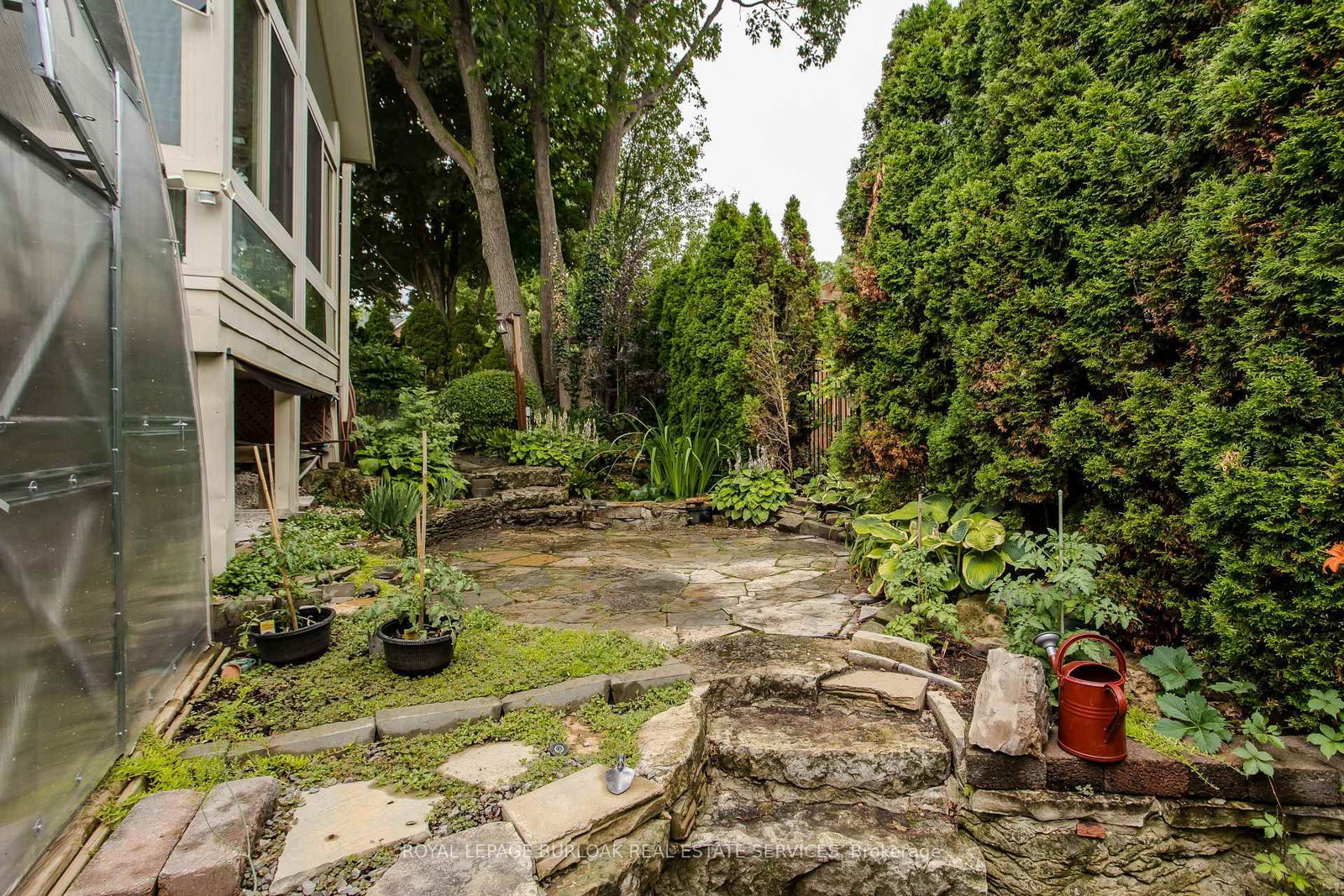 54 Waterwheel Crescent • Hamilton, ON photo 2