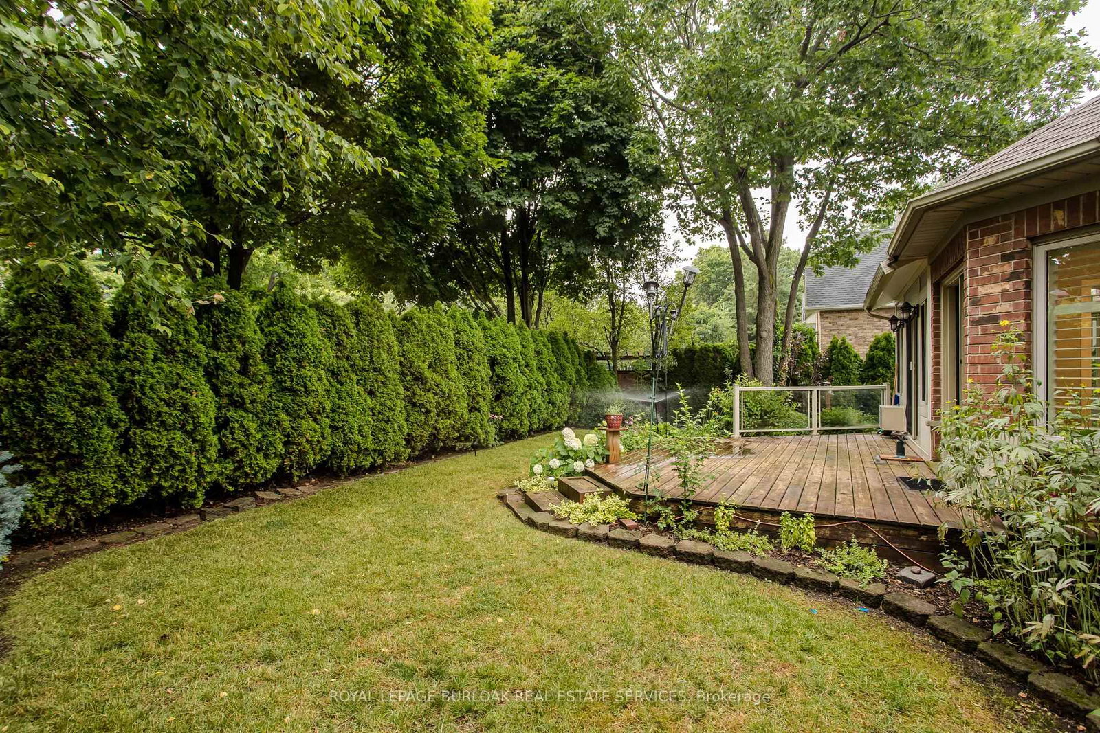 54 Waterwheel Crescent • Hamilton, ON photo 4