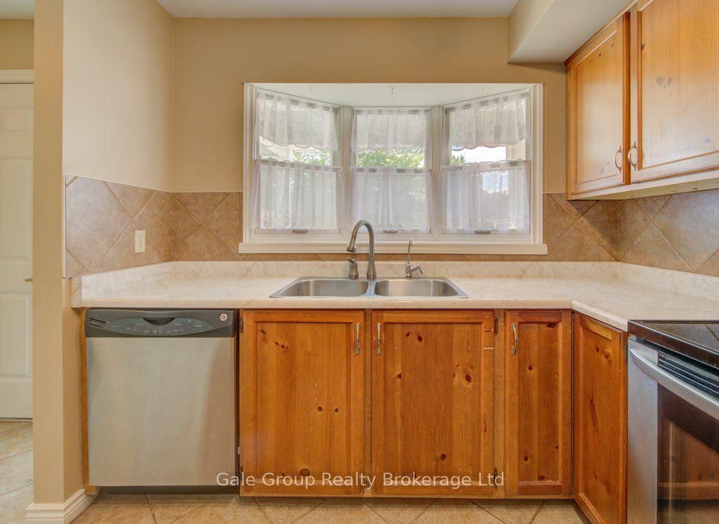 47 Seres Drive • Tillsonburg, ON photo 9