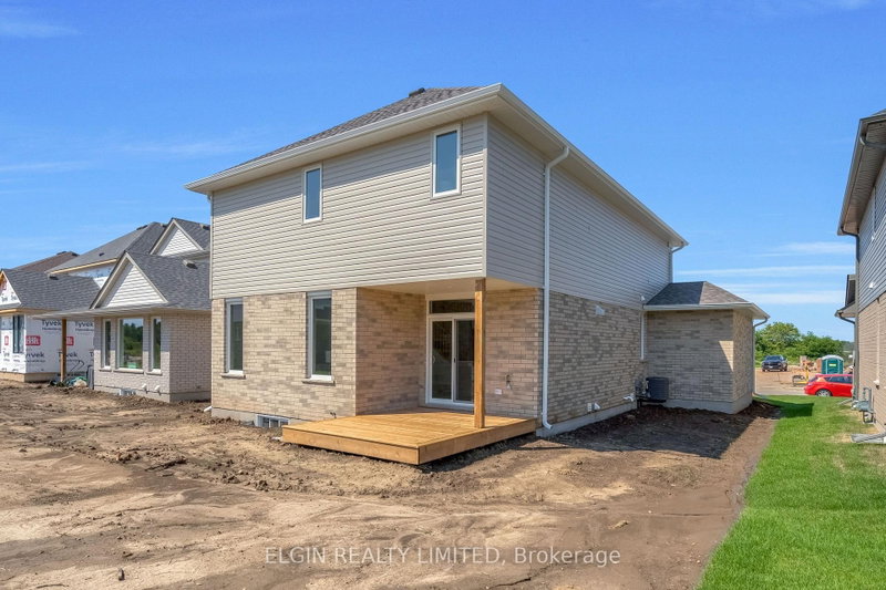 75 Hemlock Crescent