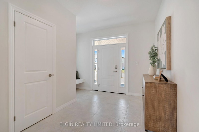 75 Hemlock Crescent