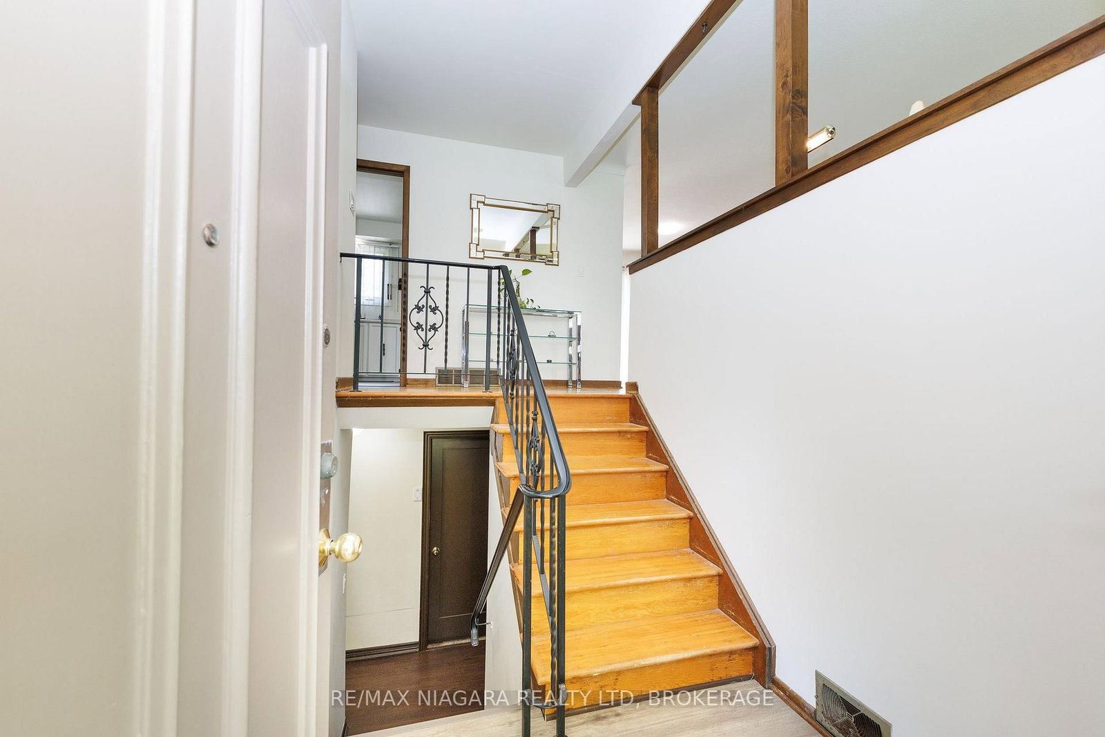 6980 Dolphin Street • Niagara Falls, ON photo 21