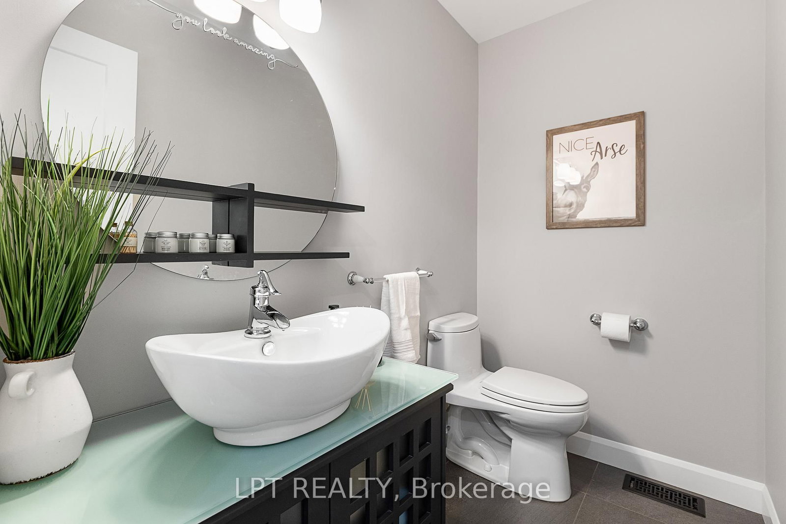 11 Elderwood Trail • Ottawa, ON photo 20