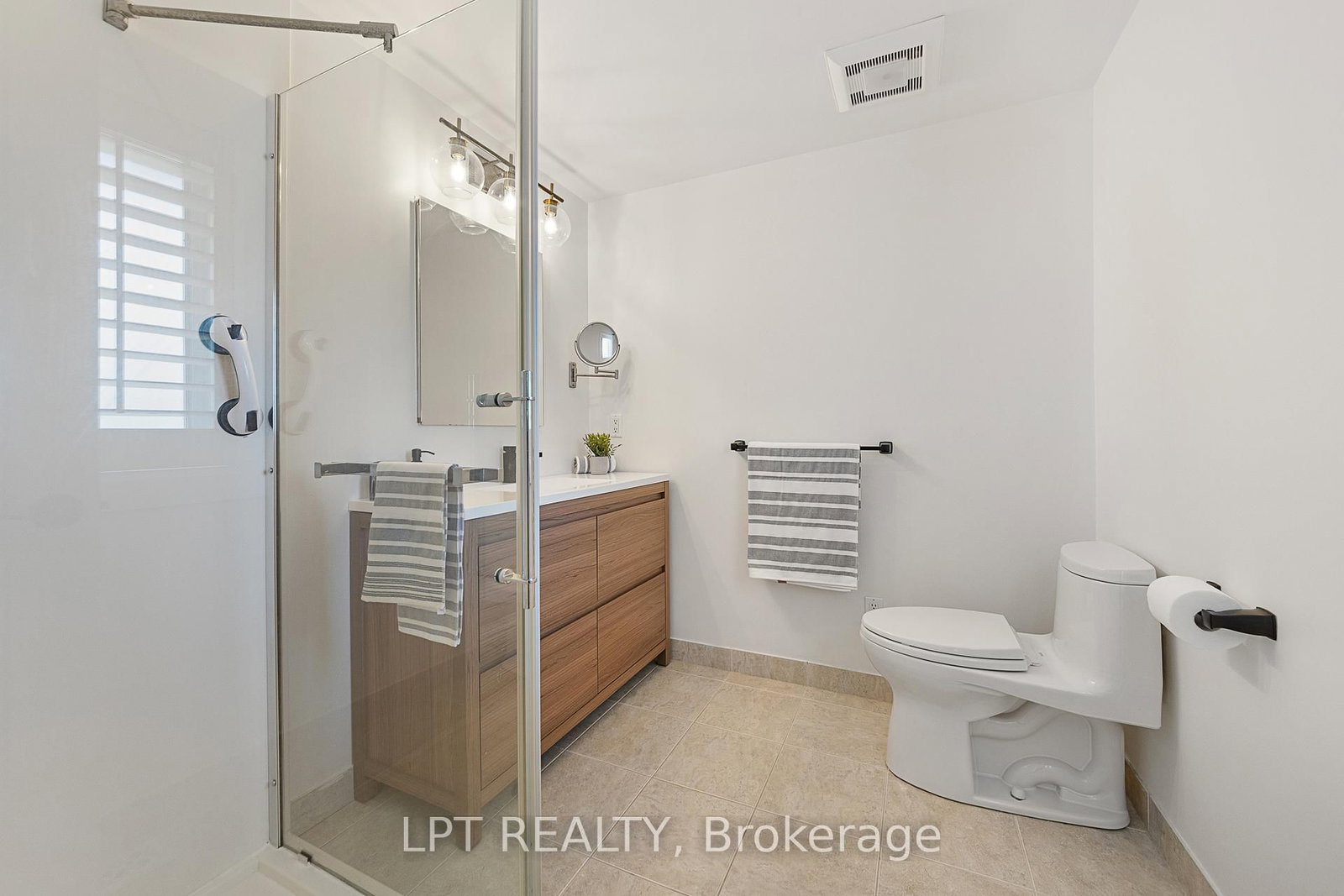 11 Elderwood Trail • Ottawa, ON photo 24