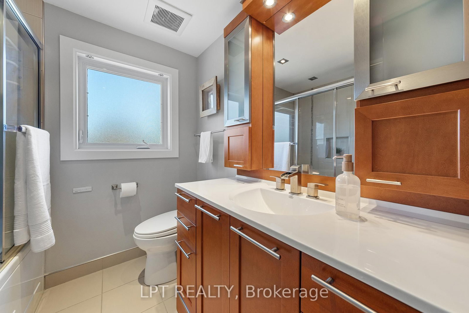 11 Elderwood Trail • Ottawa, ON photo 27