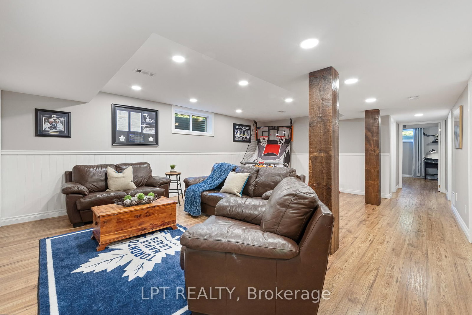 11 Elderwood Trail • Ottawa, ON photo 30