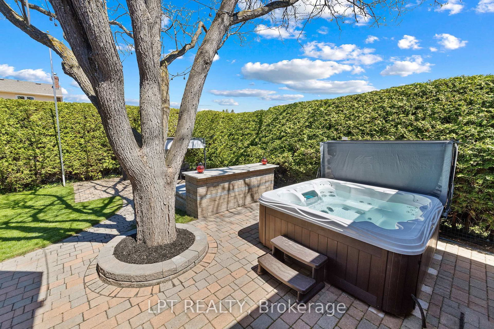 11 Elderwood Trail • Ottawa, ON photo 36