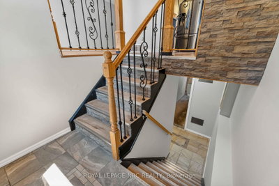 4 Saturn Road • Port Colborne, ON photo 3