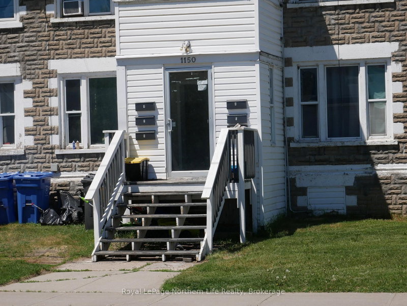 1150 Ferguson St photo 3