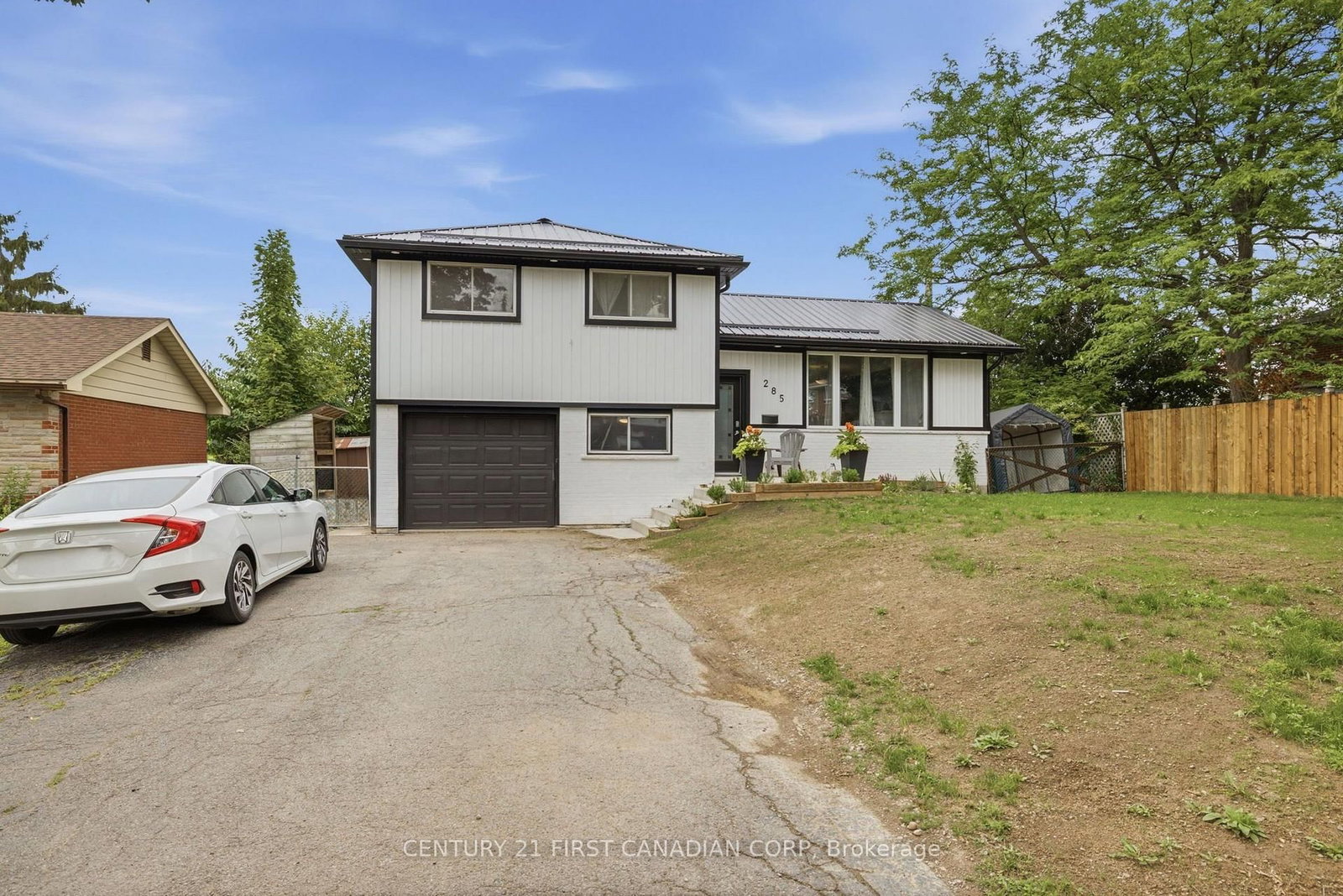 285 Panorma Crescent, London South