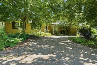 490 Tapleytown Road • Hamilton, ON photo 3