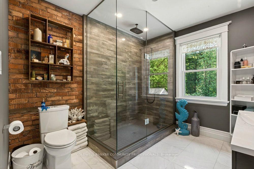 99 Hillcrest Avenue • Hamilton, ON photo 18