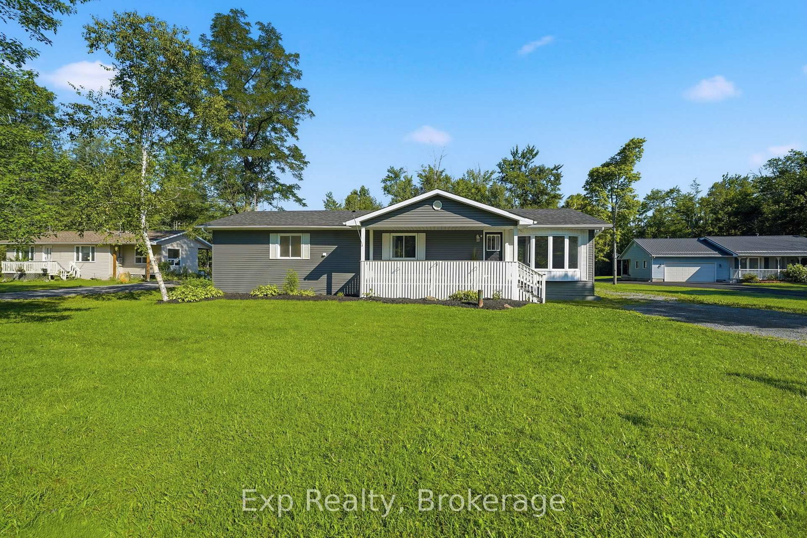 85 River Garden Road • Limoges, ON photo 2