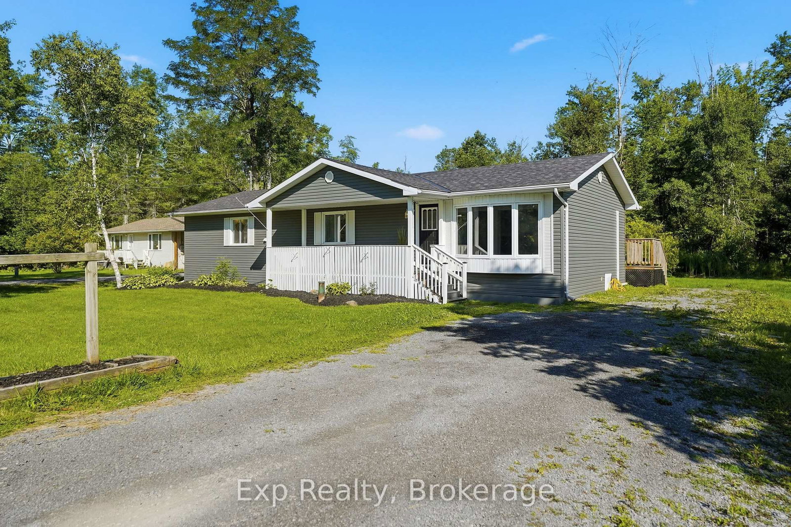85 River Garden Road • Limoges, ON photo 3