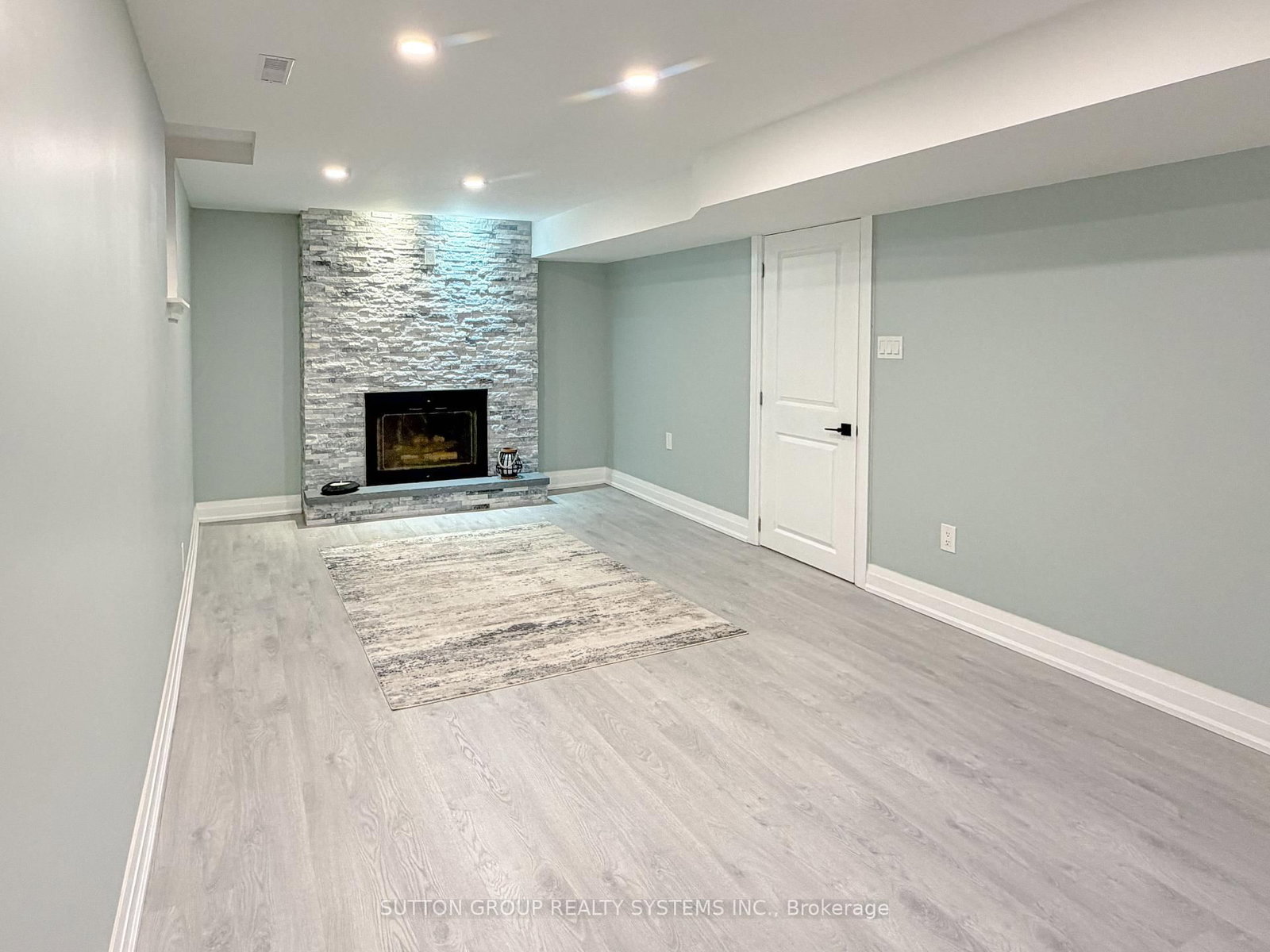 19 Parkway Place • Hamilton, ON photo 35
